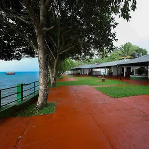 Illikkalam Lakeside Kerala Hotel Kumarakom